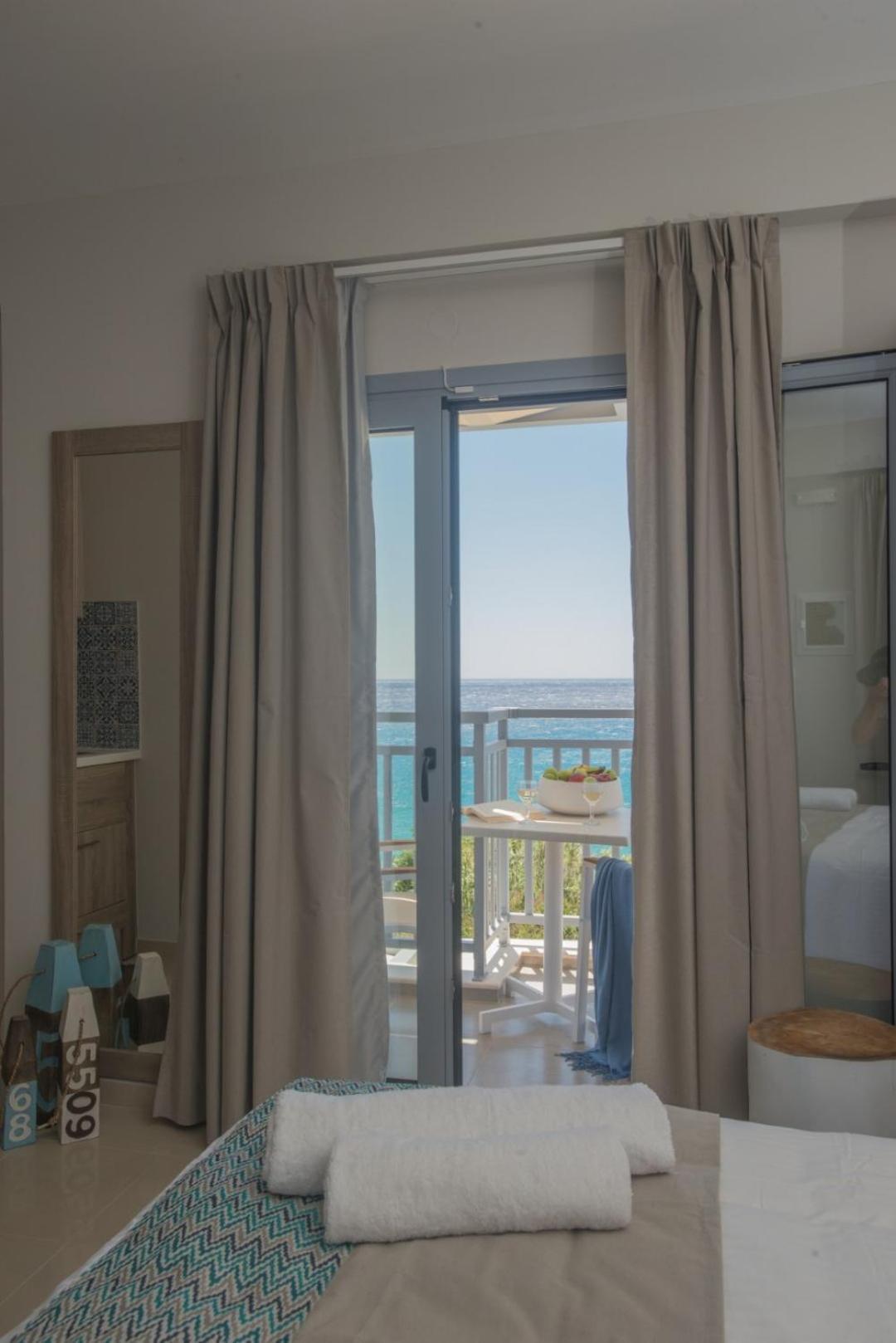 Athina Residence Léntas Dış mekan fotoğraf